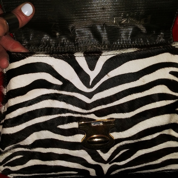 LG handbag - Picture 7 of 12